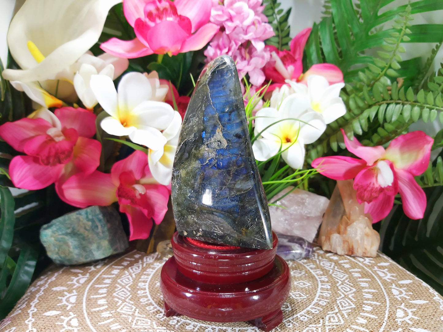 Labradorite Crystal 585 gms (GEM5)