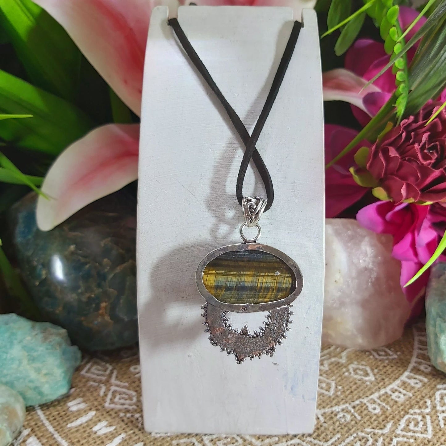 Tiger Eye Earth Star Gemstone Pendant (E1149)