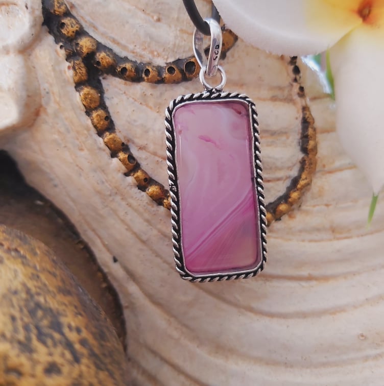 Agate Grounding & Protection Gemstone Pendant (E1888)