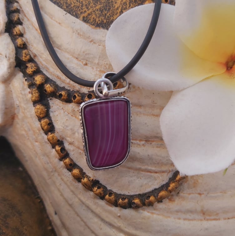 Agate Grounding & Protection Gemstone Pendant (E1906)