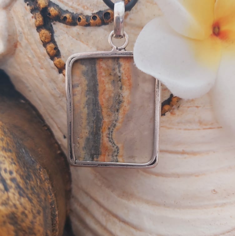 Bumblebee Jasper Gemstone Pendant (E1989)