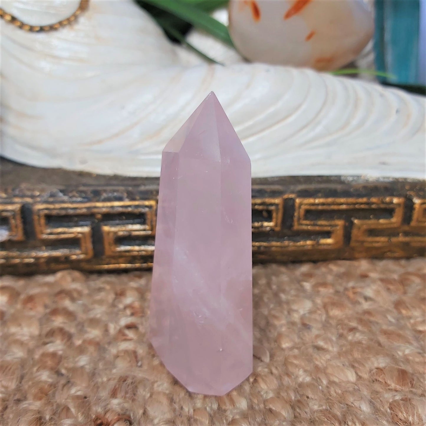 Rose Quartz Crystal 76 gms (GEM108)