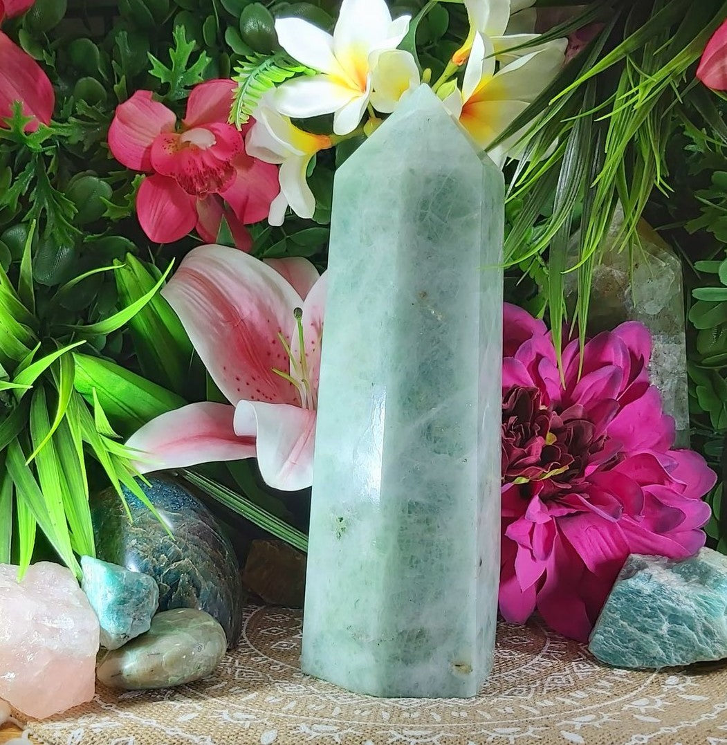 Fluorite Tower Crystal 2760 gms (GEM85)
