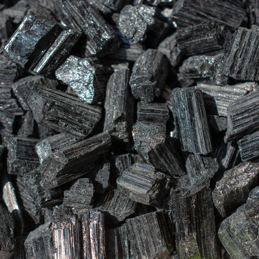 Top 5 Ways to Use Tourmaline Crystal for Daily Healing & Energy Balance