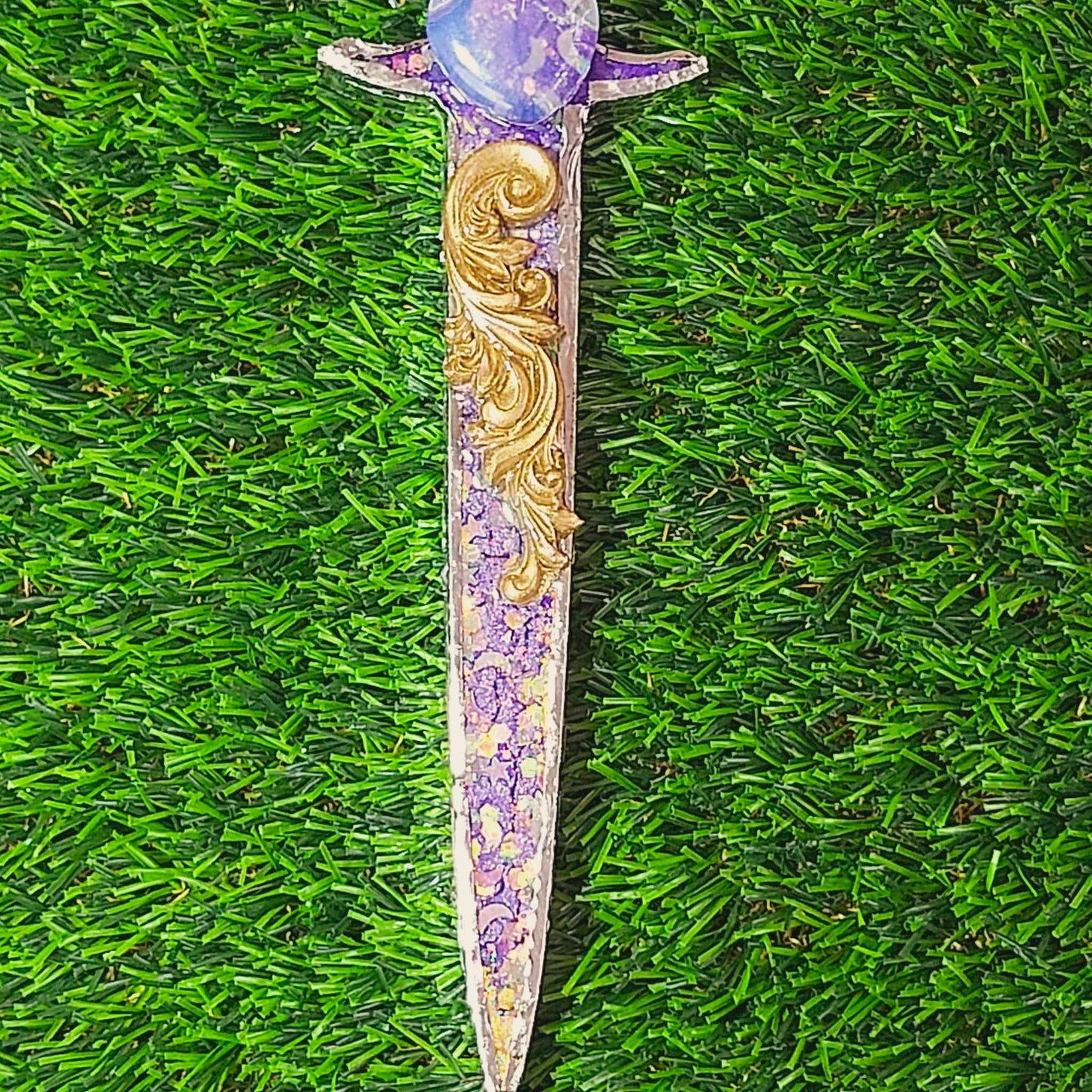 Handcrafted Fantasy Decorative Dagger (DG4)