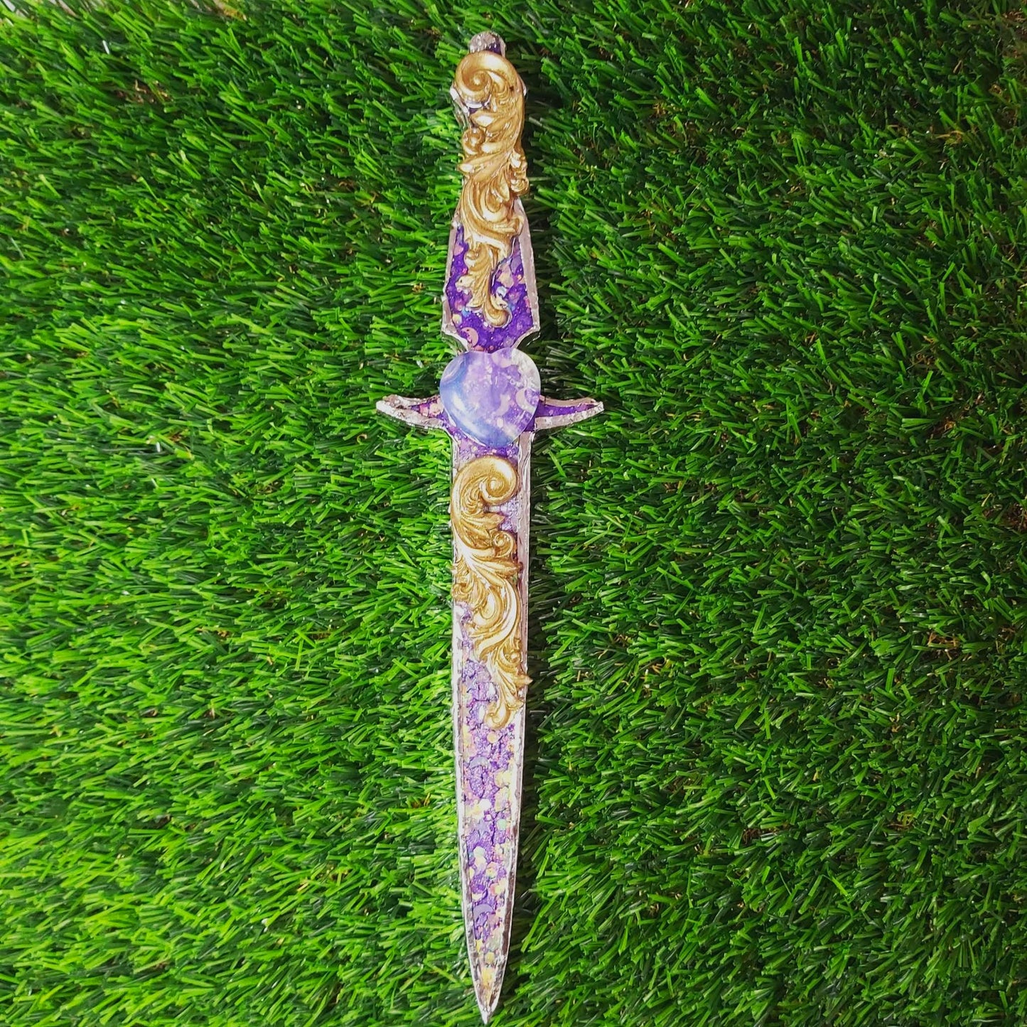 Handcrafted Fantasy Decorative Dagger (DG4)