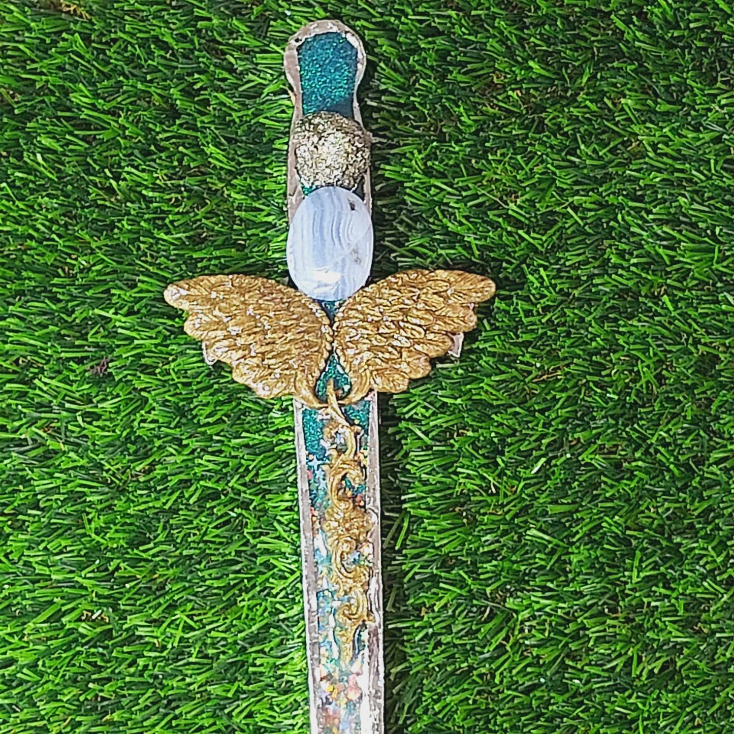Handcrafted Fantasy Decorative Dagger (DG9)