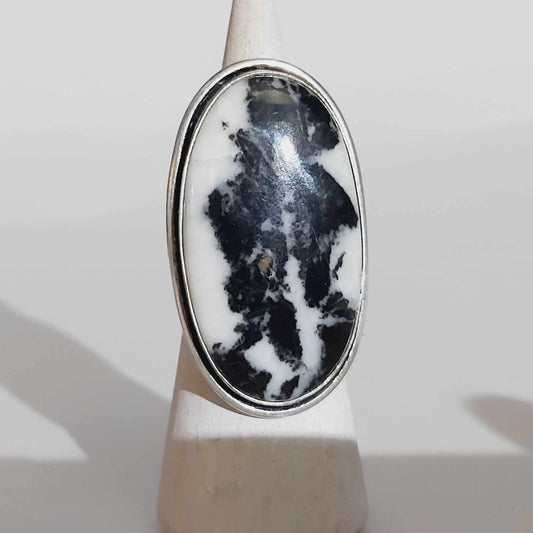 White Buffalo Turquoise Gemstone Ring Size US 7 (E1645)