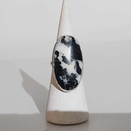 White Buffalo Turquoise Gemstone Ring Size US 8.5 (E1651)