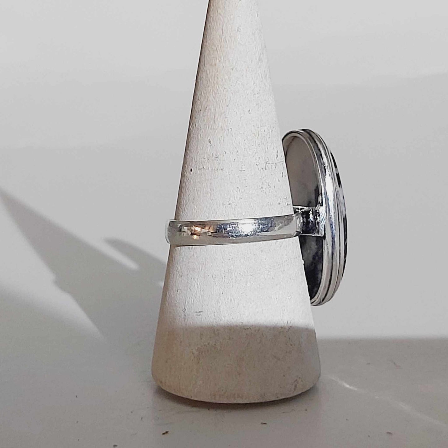 White Buffalo Turquoise Gemstone Ring Size US 12.5 (E1654)