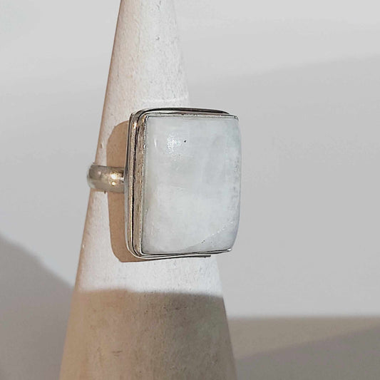 Free Spirit Rainbow Moonstone Ring Size US 7 (E1664)