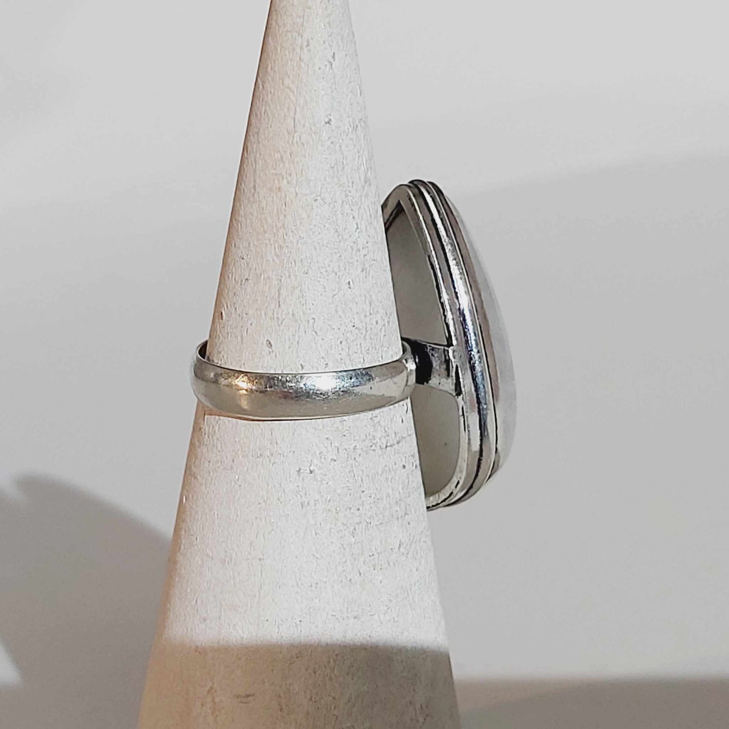Free Spirit Rainbow Moonstone Ring Size US 7 (E1671)