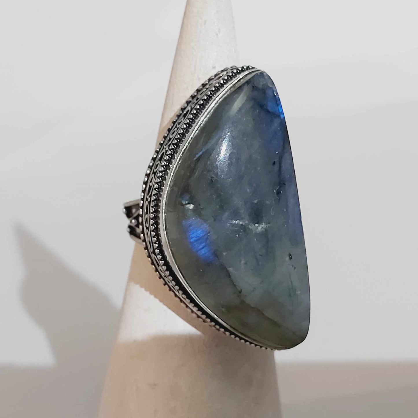 Labradorite Protection Gemstone Ring US 8.5 or UK Q (E1734)