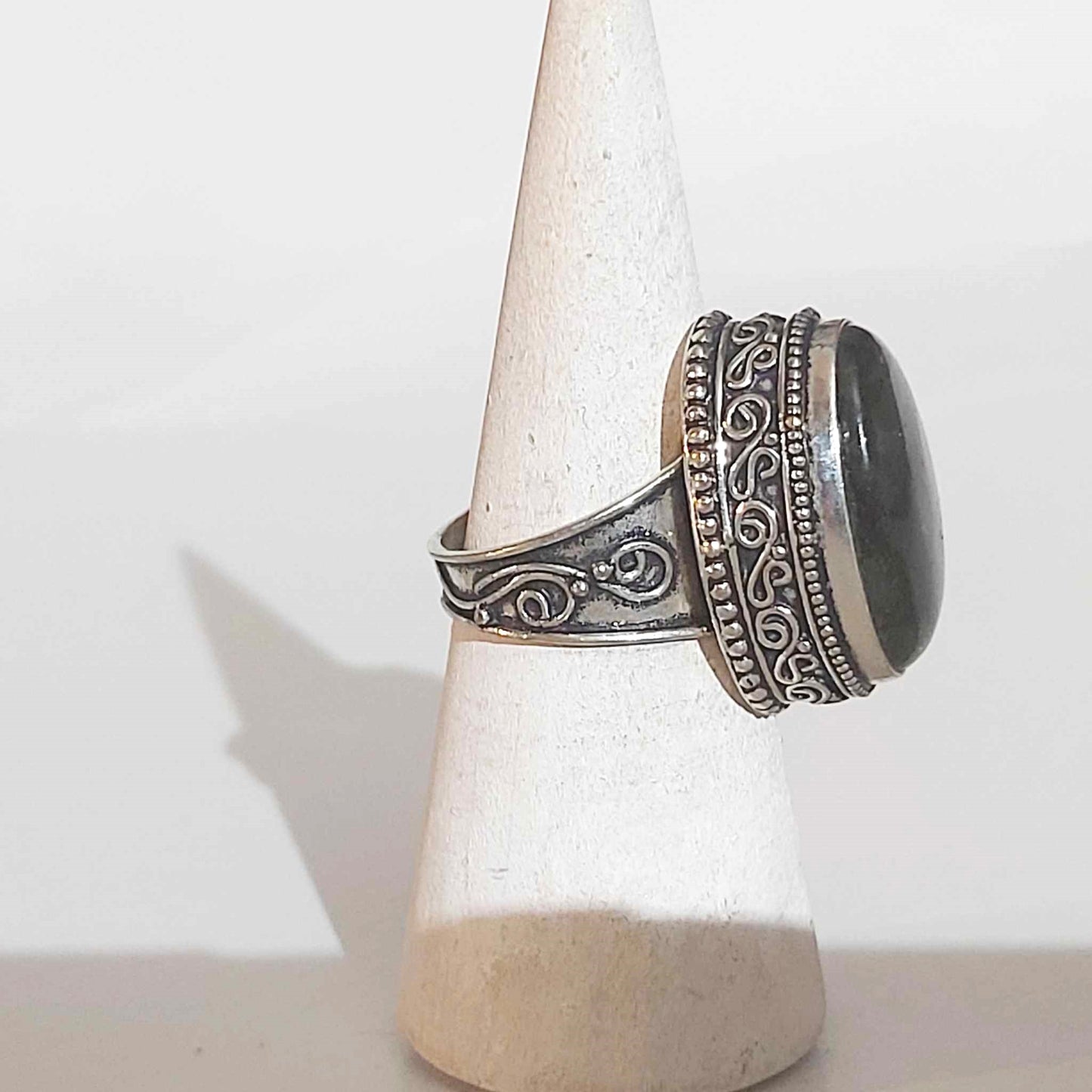 Labradorite Protection Gemstone Ring US 9.5 or UK R (E1737)