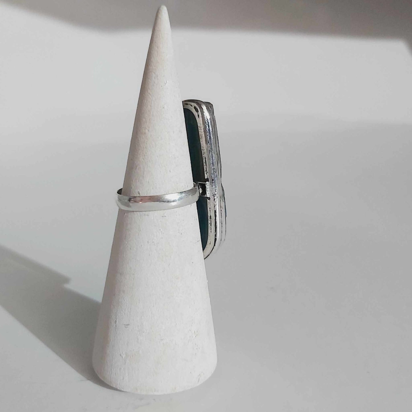 Agate Physical Wellbeing Gemstone Ring US 7 (E2409)