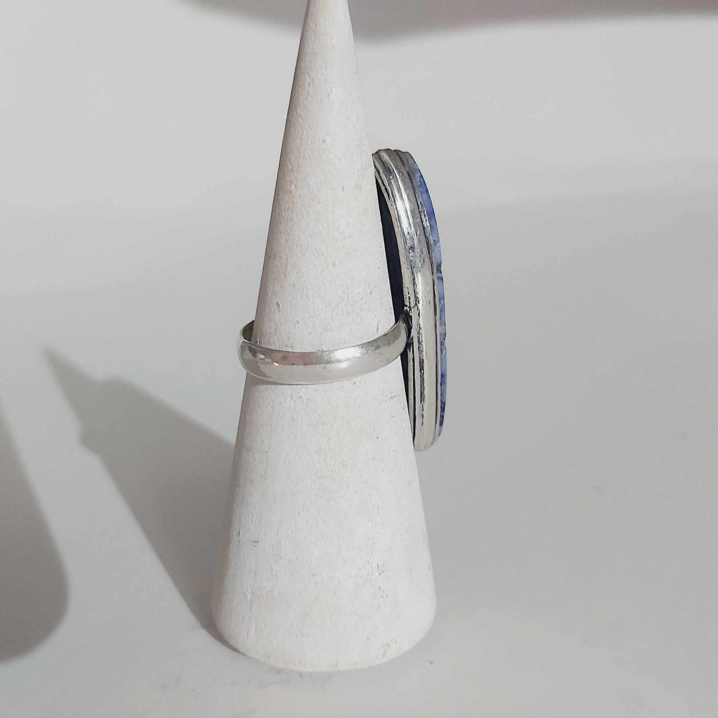 Agate Physical Wellbeing Gemstone Ring US 8.5 (E2414)