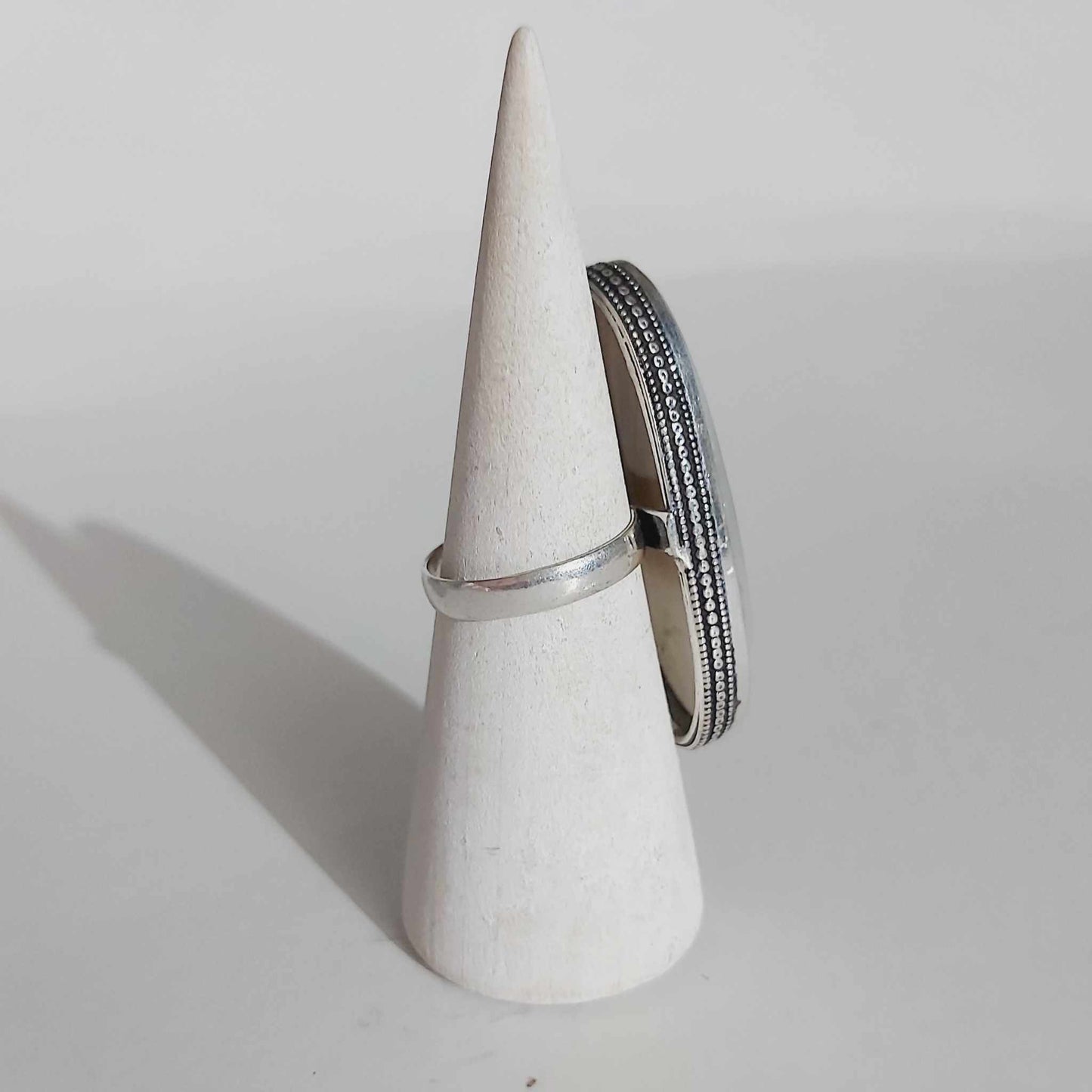 Agate Physical Wellbeing Gemstone Ring US 9 (E2420)