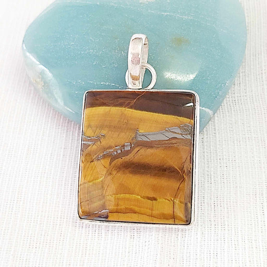 Tiger Eye Gemstone Crystal Pendant (E836)