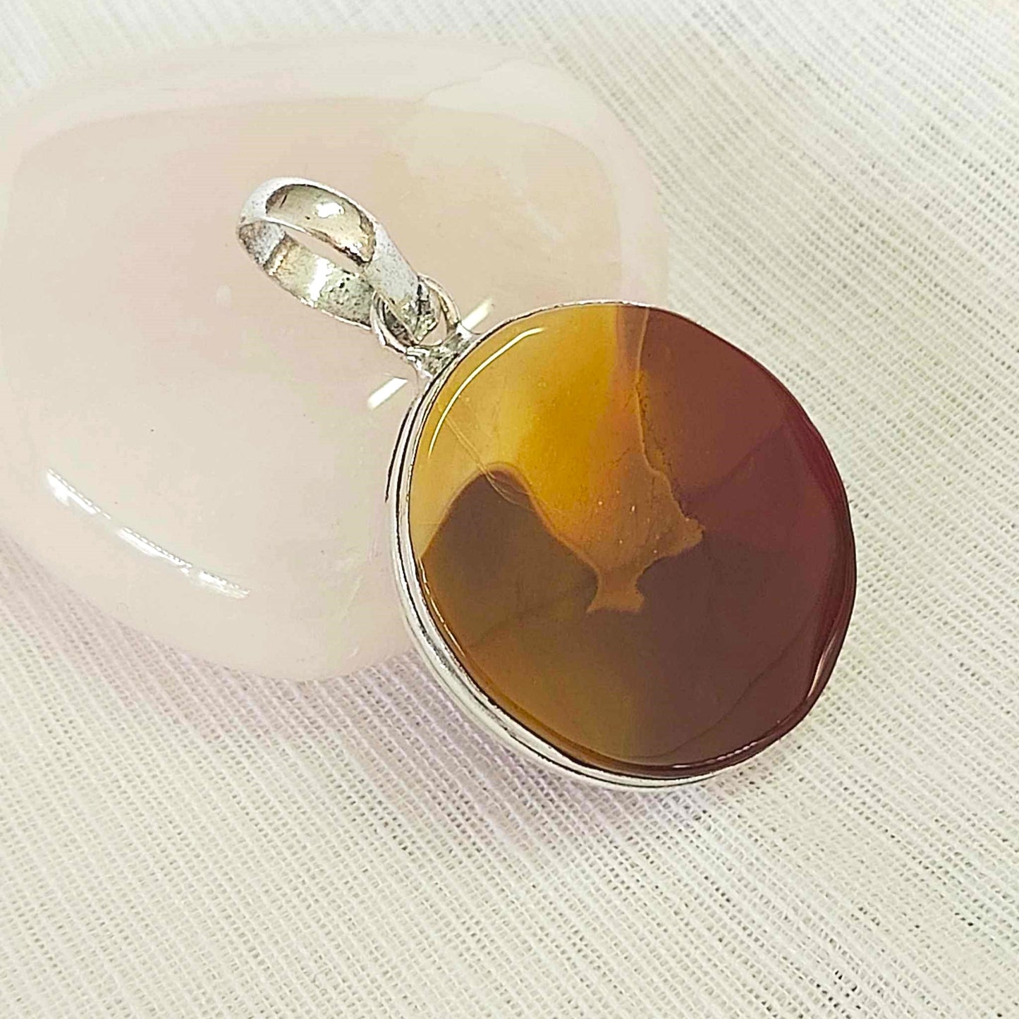 Mookaite Australian Gemstone Crystal Pendant (E862)