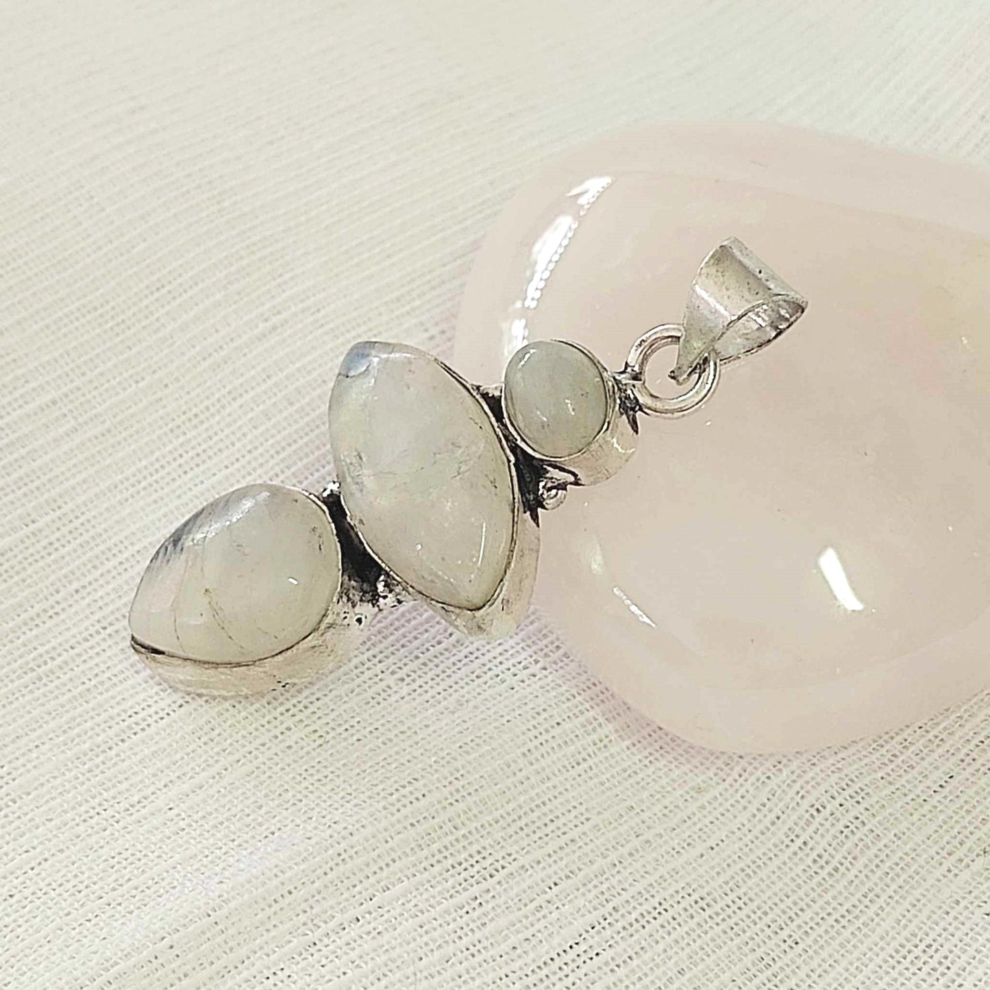 Moonstone Gemstone Crystal Pendant (E868)