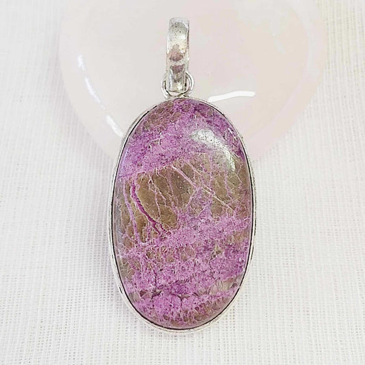 Purpurite Gemstone Crystal Stone of Freedom Pendant (E901)