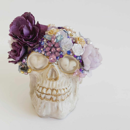 Handcrafted Gothic Floral Skull – Unique Gothic Style Home Accent (skl2)