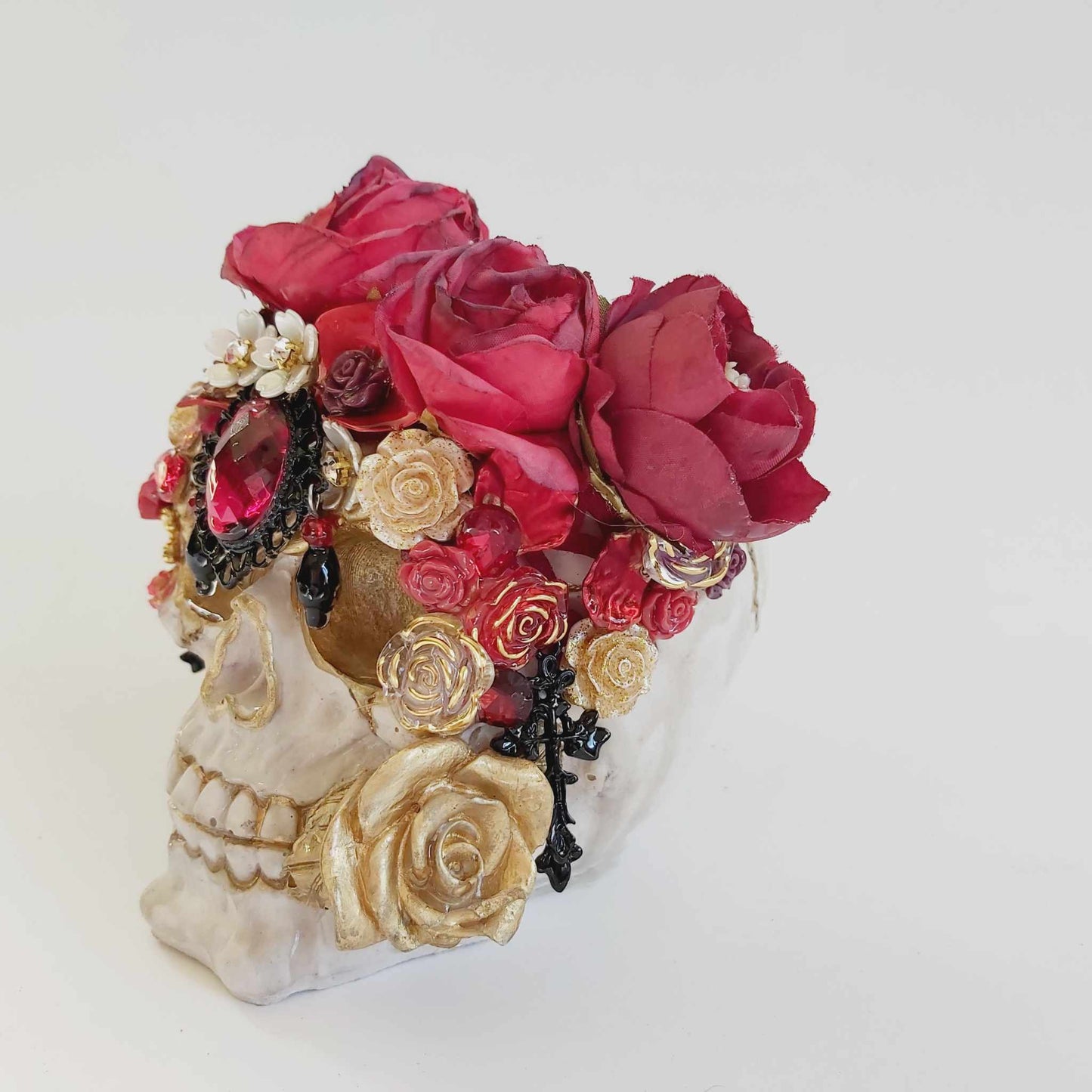 Handcrafted Gothic Floral Skull – Unique Gothic Style Home Accent (SKL4)