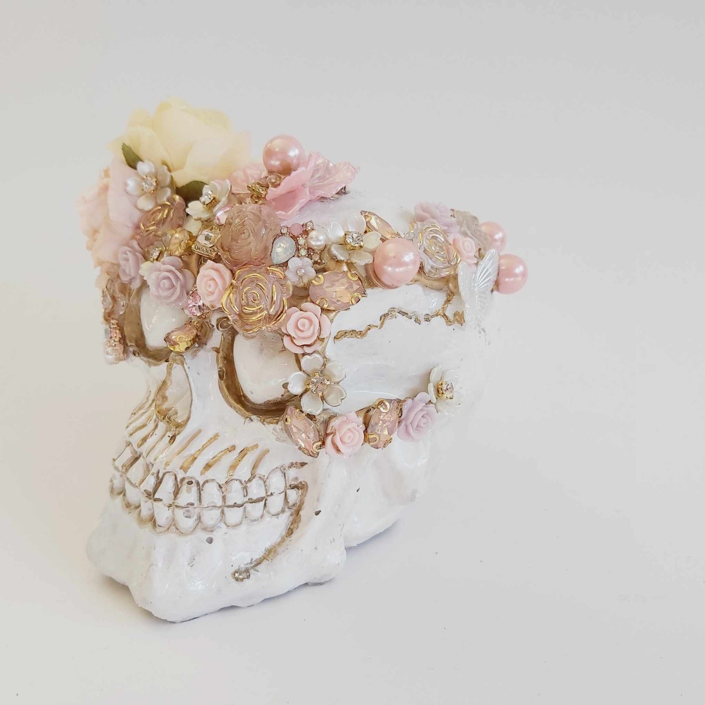 Handcrafted Gothic Floral Skull – Unique Gothic Style Home Accent (SKL5)