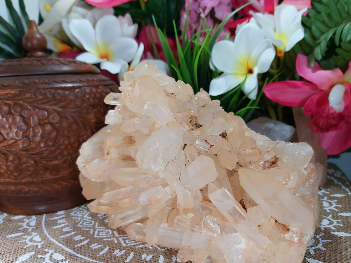 Clear Quartz Gemstone 1450 gms (GEM35)