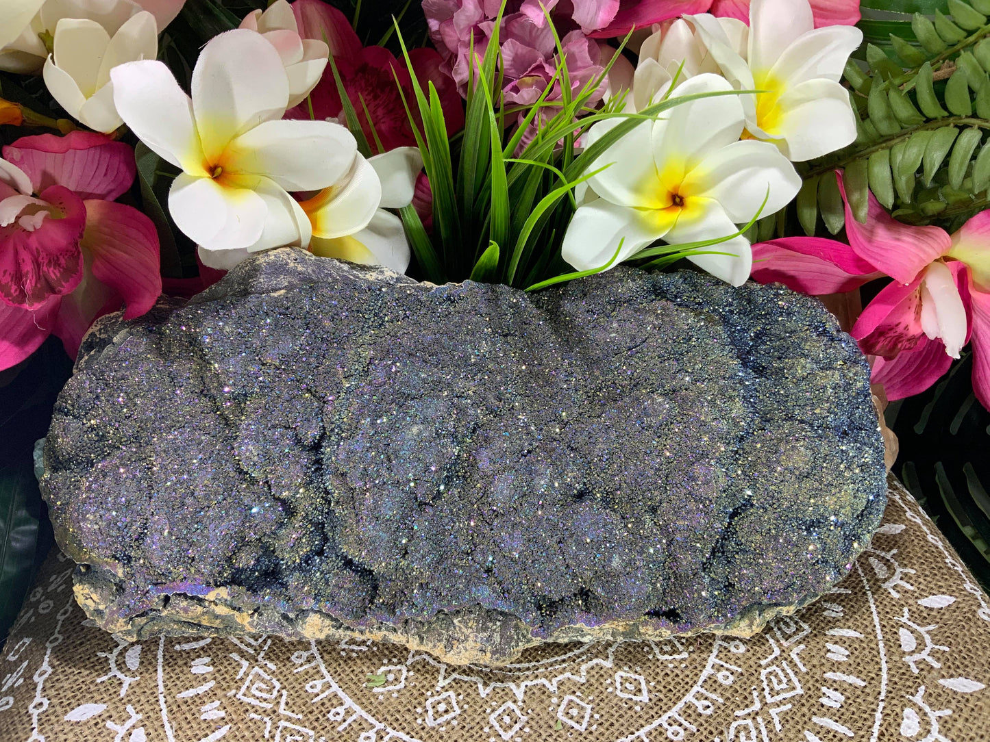 Agate Druzy Crystal 1965 gms (GEM39)