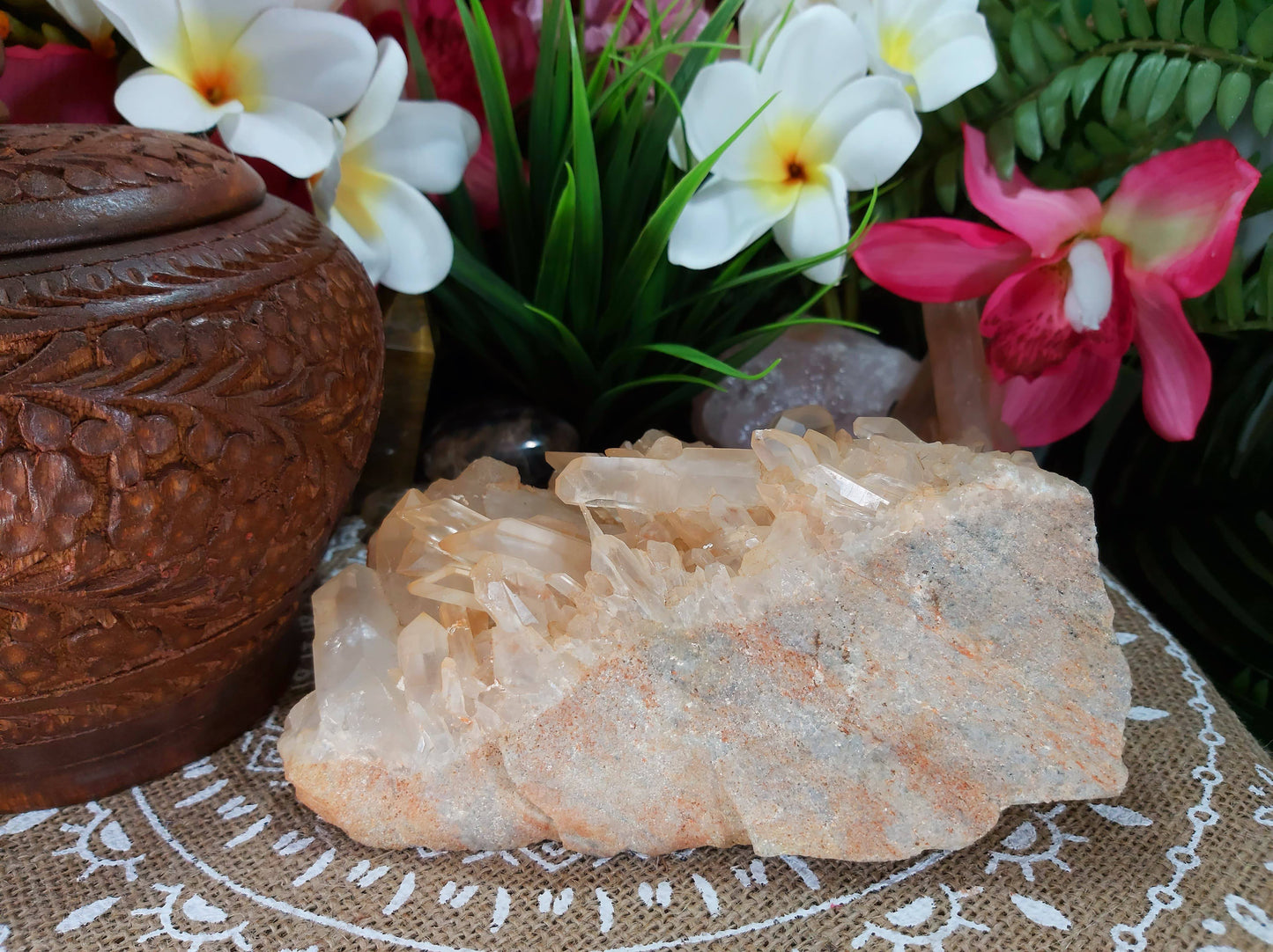 Clear Quartz Gemstone 1450 gms (GEM35)