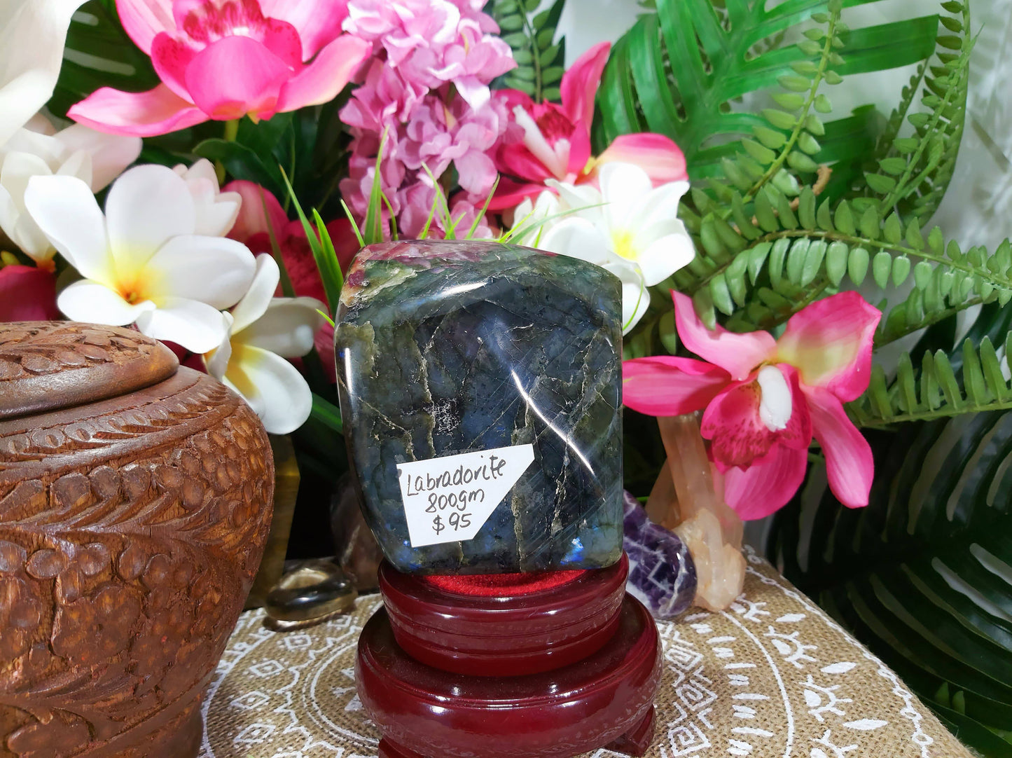 Labradorite Crystal 800 gms (GEM33)