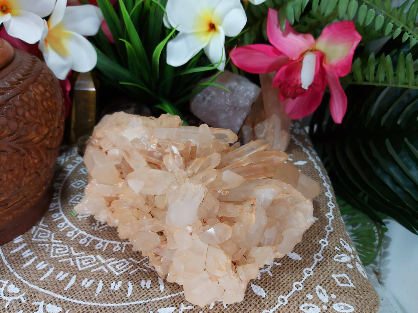 Clear Quartz Gemstone 1450 gms (GEM35)