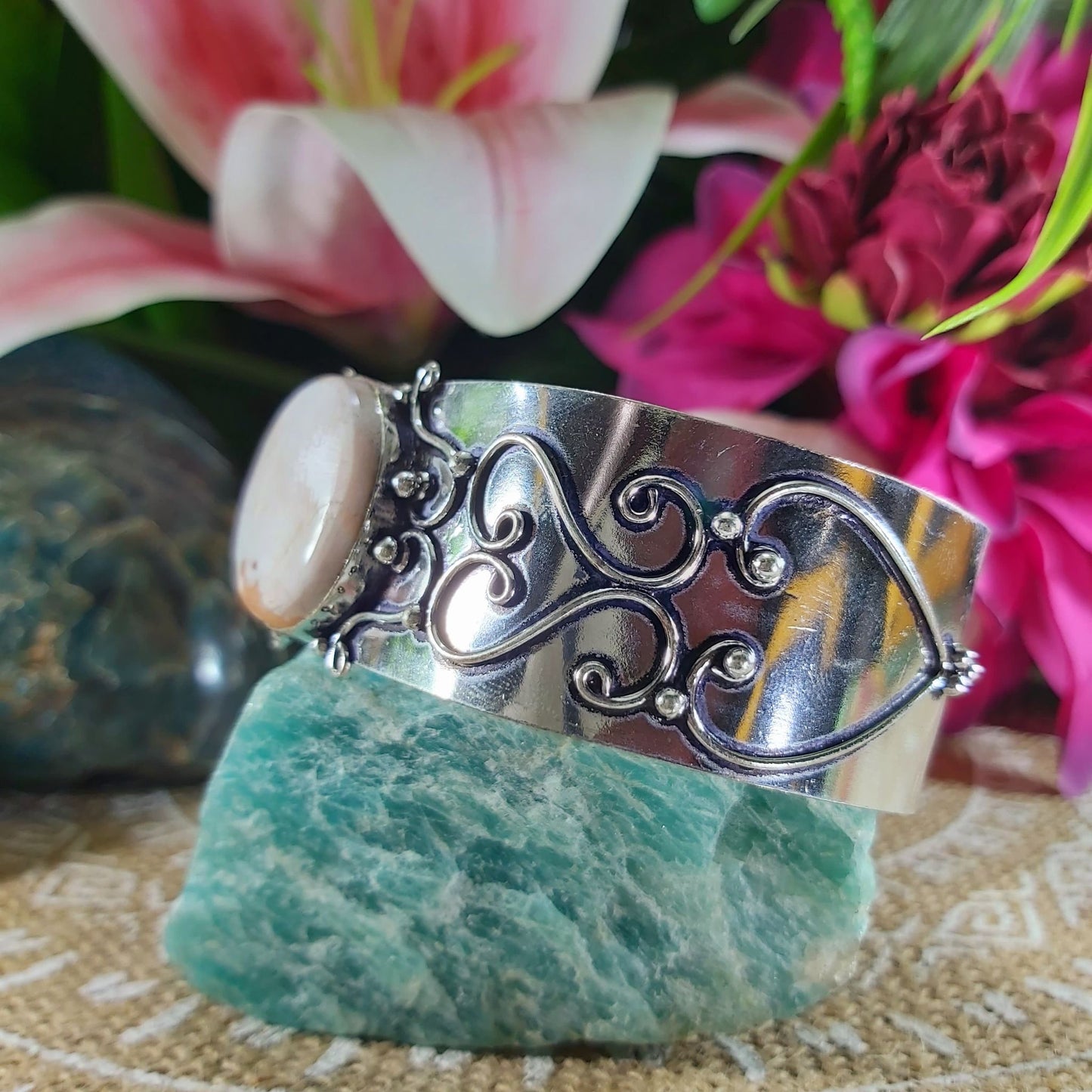 Scolecite Inner Peace Bangle Bracelet (B131)