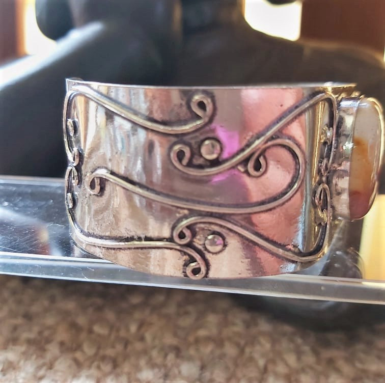 Mookaite Mother Earth Bangle Bracelet (B210)