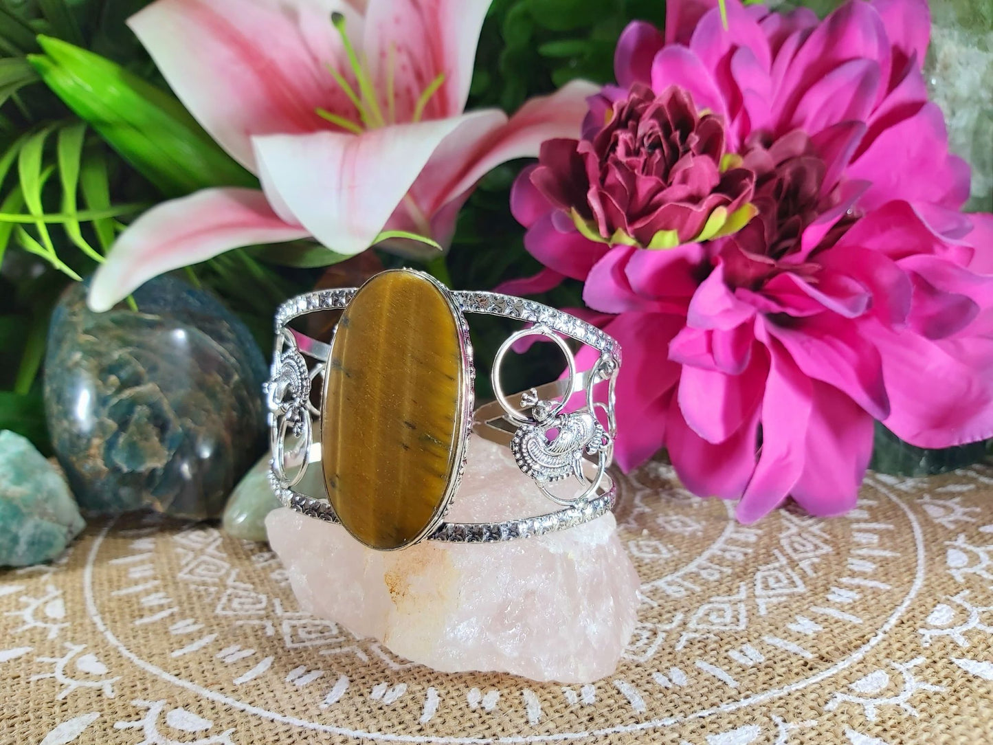 Tiger Eye Gemstone Bangle Bracelet (B79)