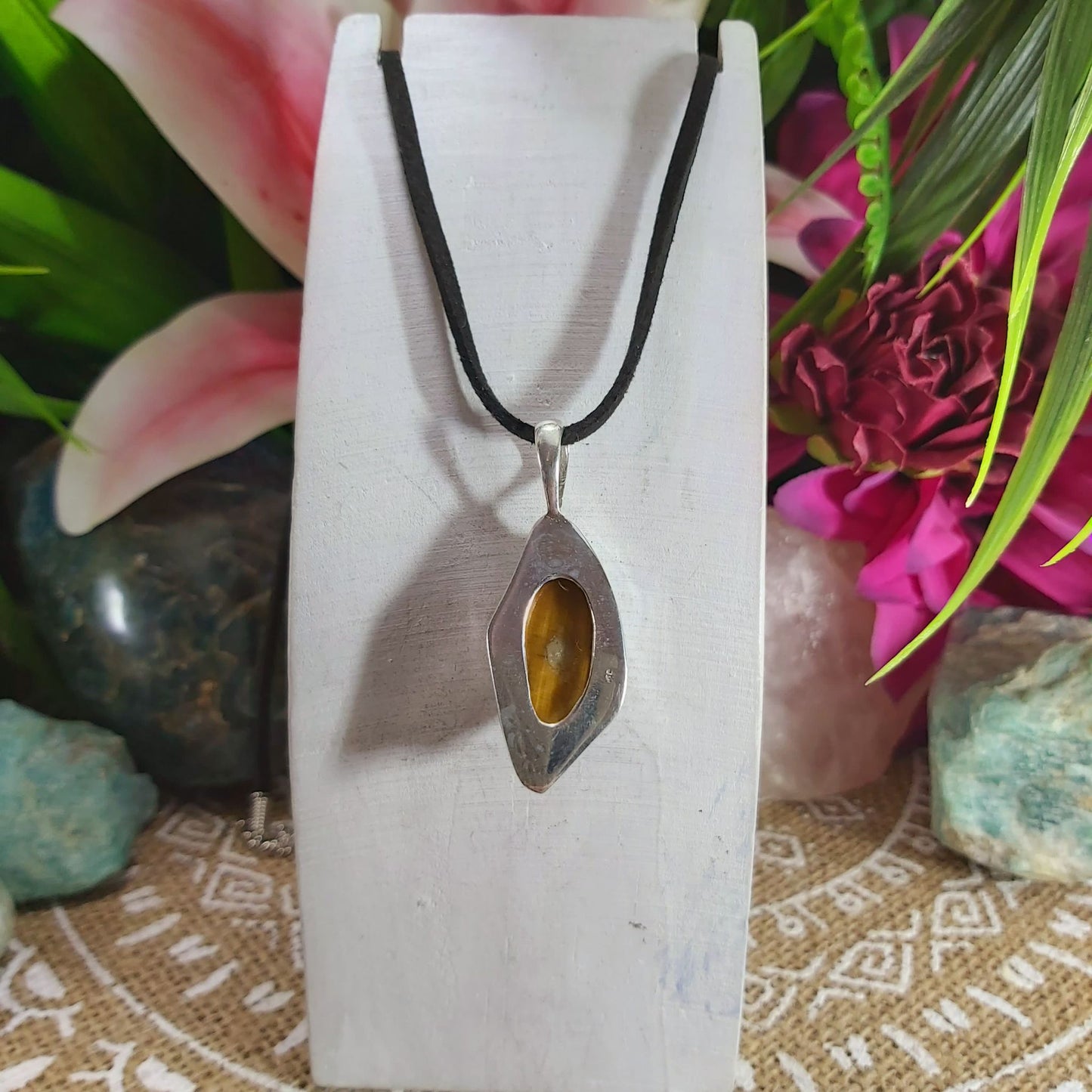 Tiger Eye Earth Star Gemstone Pendant (E1150)