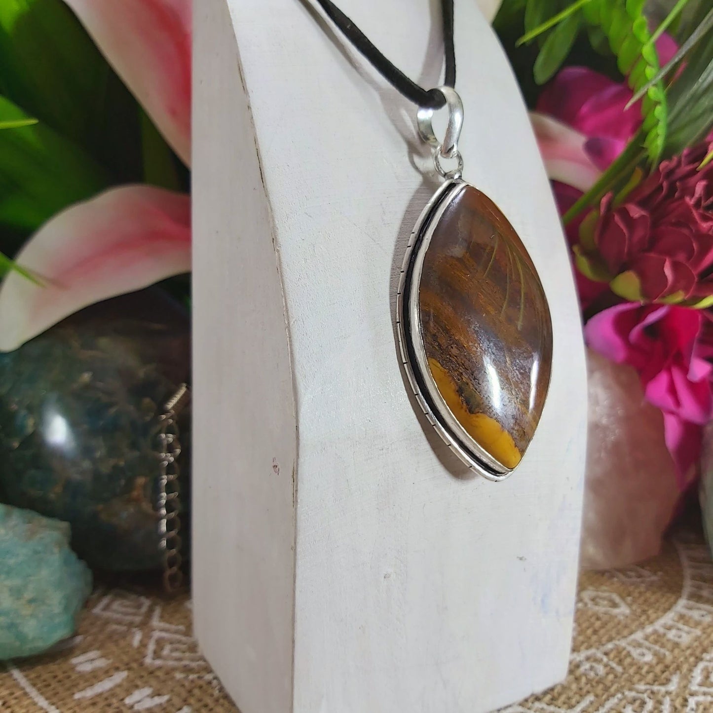 Tiger Eye Earth Star Gemstone Pendant (E1152)