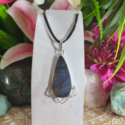 Tiger Eye Earth Star Gemstone Pendant (E1154)