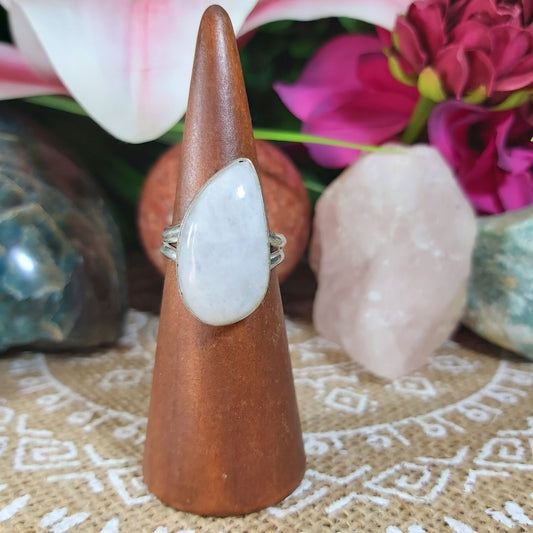 Rainbow Moonstone Ring Size US 8 (E1218)