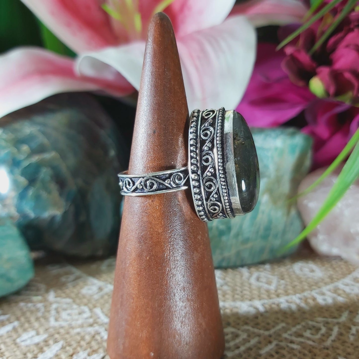 Labradorite Inner Spirit & Psychic Protection Gemstone Ring US 7.5 (E1351)