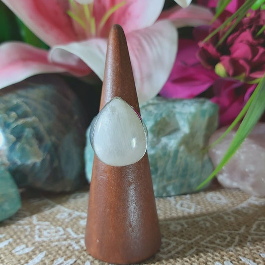 Rainbow Moonstone Ring Size US 8 (E1369)