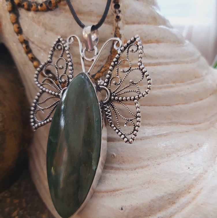 Aventurine Good Luck Gemstone Butterfly Pendant (E1507)