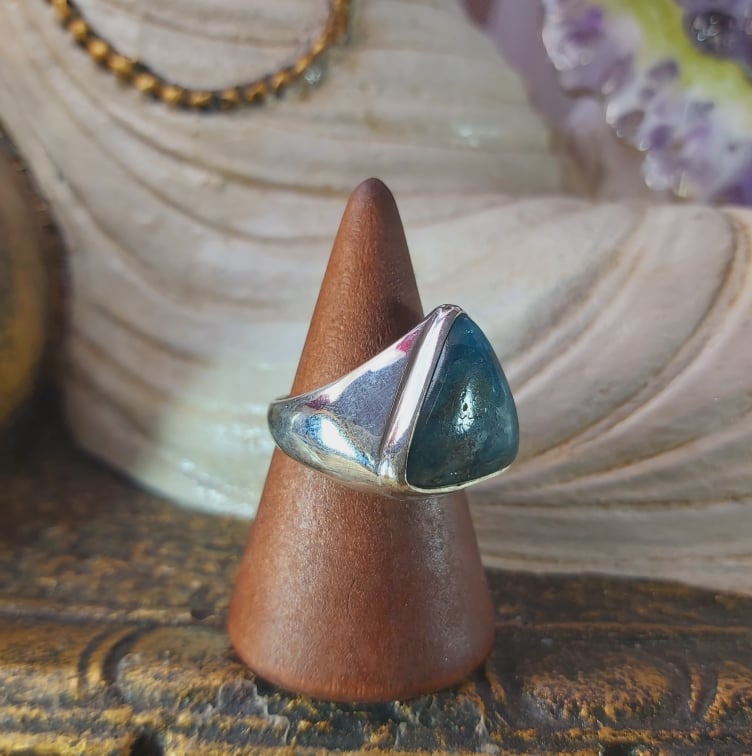 Apatite Third Eye Gemstone Ring US 9 (E1542)