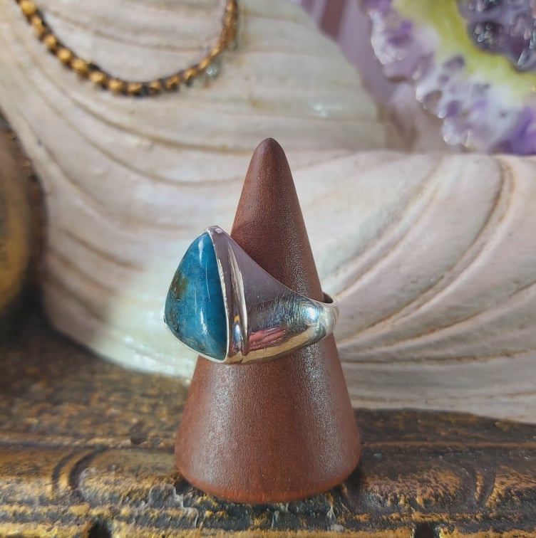 Apatite Third Eye Gemstone Ring US 9 (E1542)
