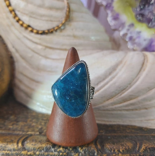 Apatite Third Eye Gemstone Ring US 9 (E1544)