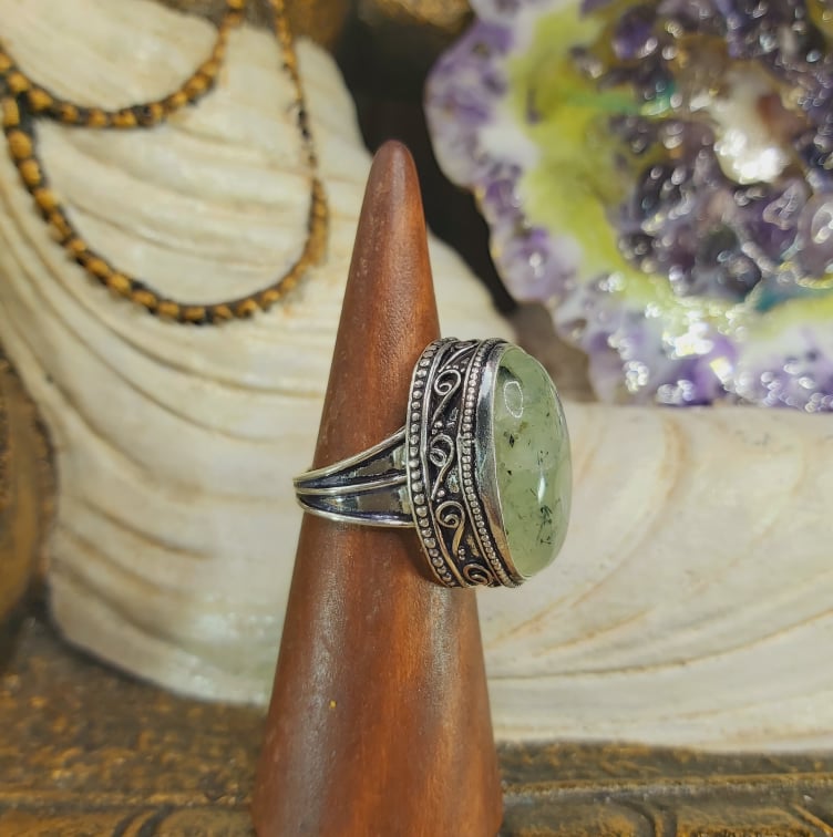 Prehnite Heart Chakra Gemstone Ring US 8.5 (E1608)