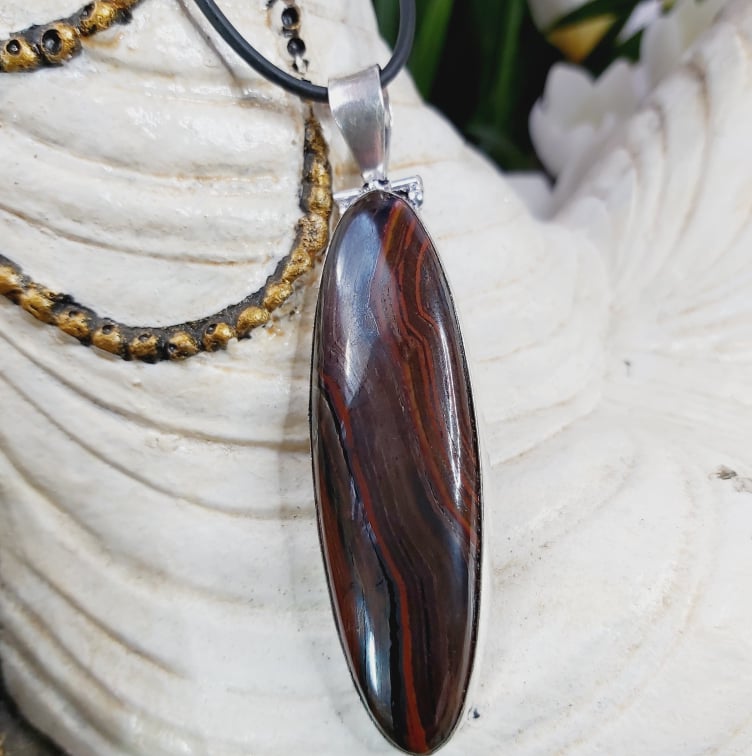 Tiger Eye Gemstone Pendant Necklace (E1618)