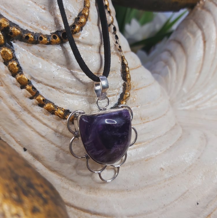 Amethyst Gemstone Pendant (E1670)