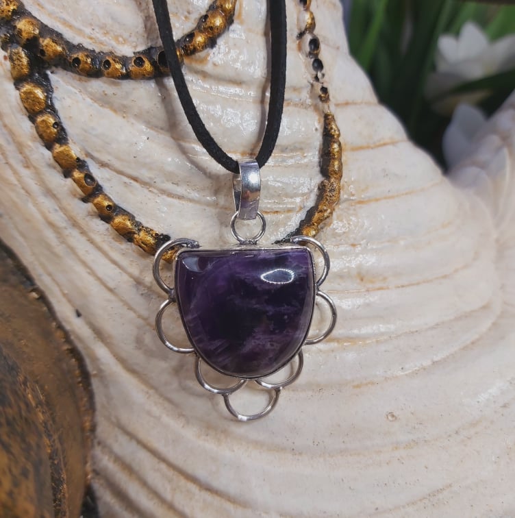 Amethyst Gemstone Pendant (E1670)